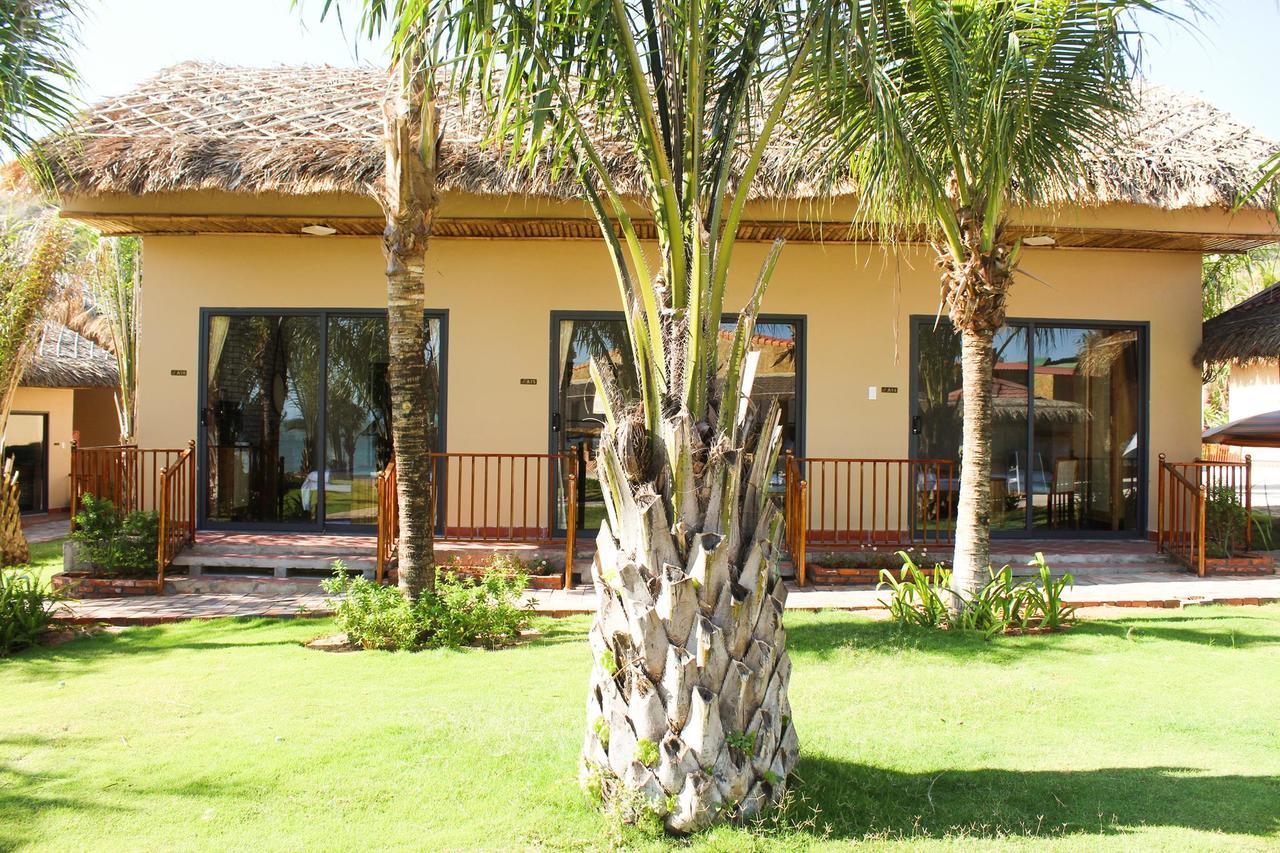 Eagles Beach Resort Phan Thiet Exterior photo